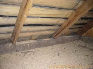 Утепляем потолок в деревянном доме опилками