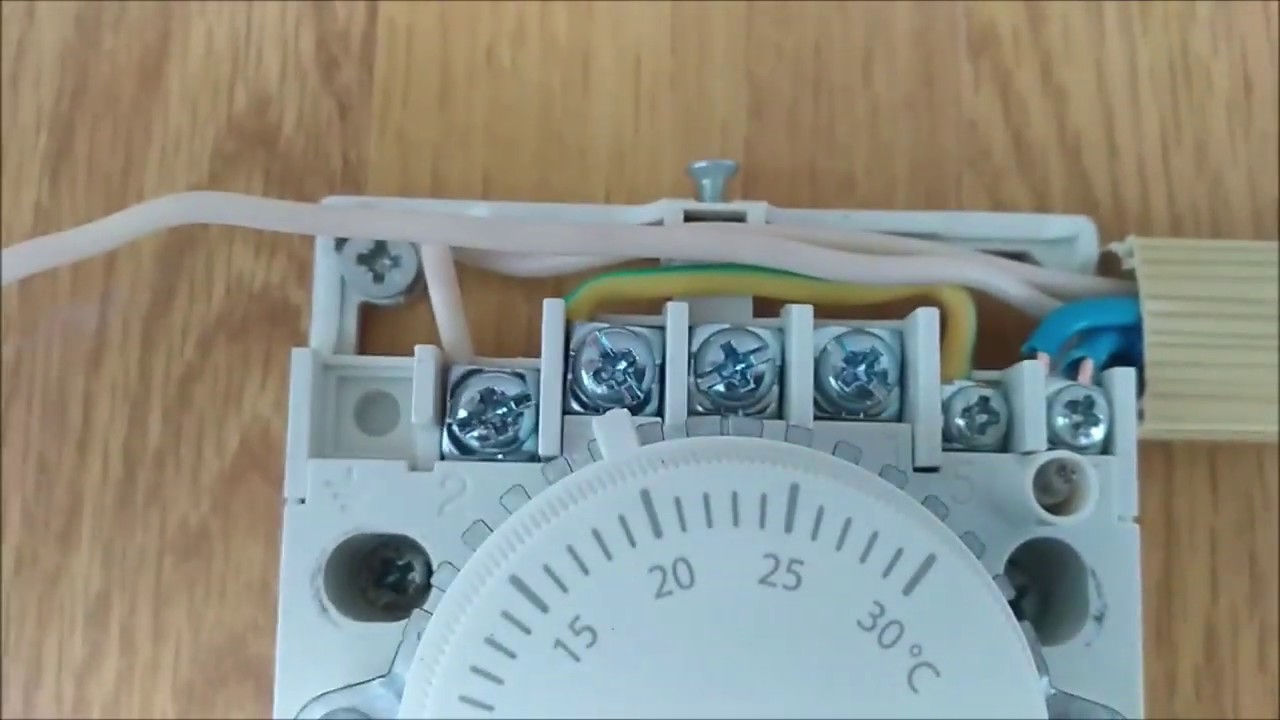 Как без проблем подключить инфракрасный обогреватель к терморегулятору